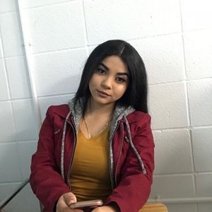 Meet your Posher, Ana